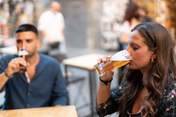 Le italiane amano la birra: sono le “prime”consumatrici al mondo