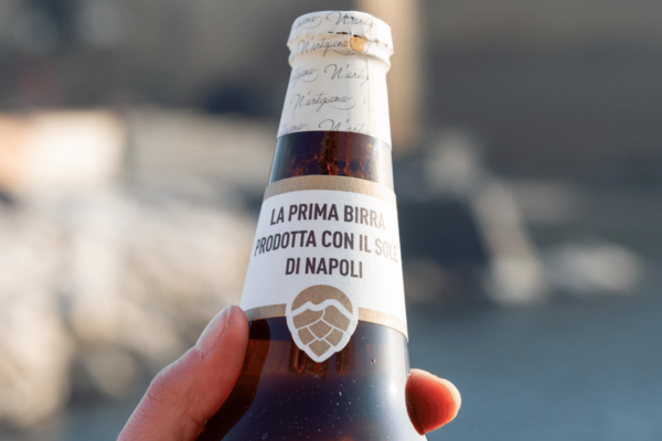 “N’artigiana, la prima birra prodotta con il sole di Napoli”